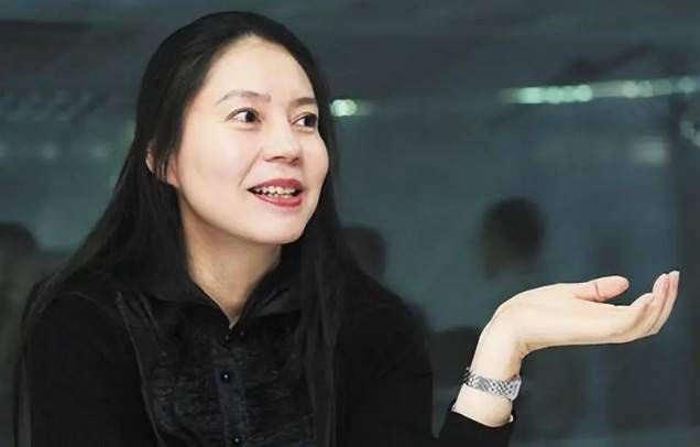 她是中国体坛叛徒，赴美比赛却临阵脱逃入美籍，如今高调回国捞金|胡娜|网球|美国|画展|大义_新浪体育_新浪新闻